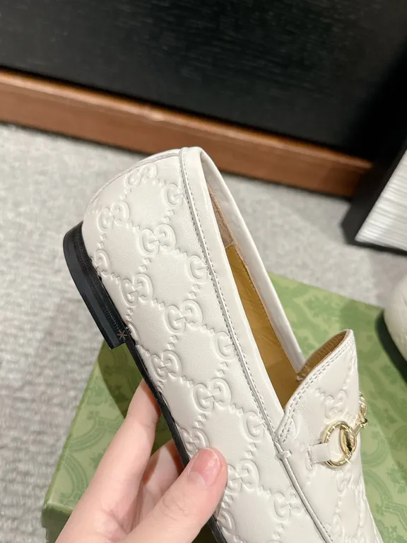 Gucci Shoe 